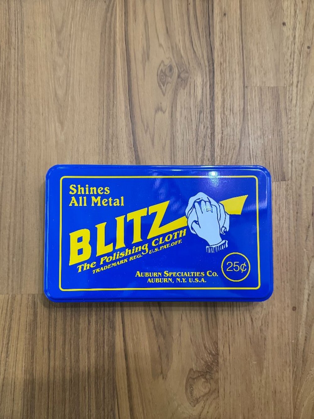 Blitz Polishing Cloth Tin including contents
